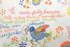 AU COURANT DE LA PLUME, PATTES DE MOUCHES ET POULET...
