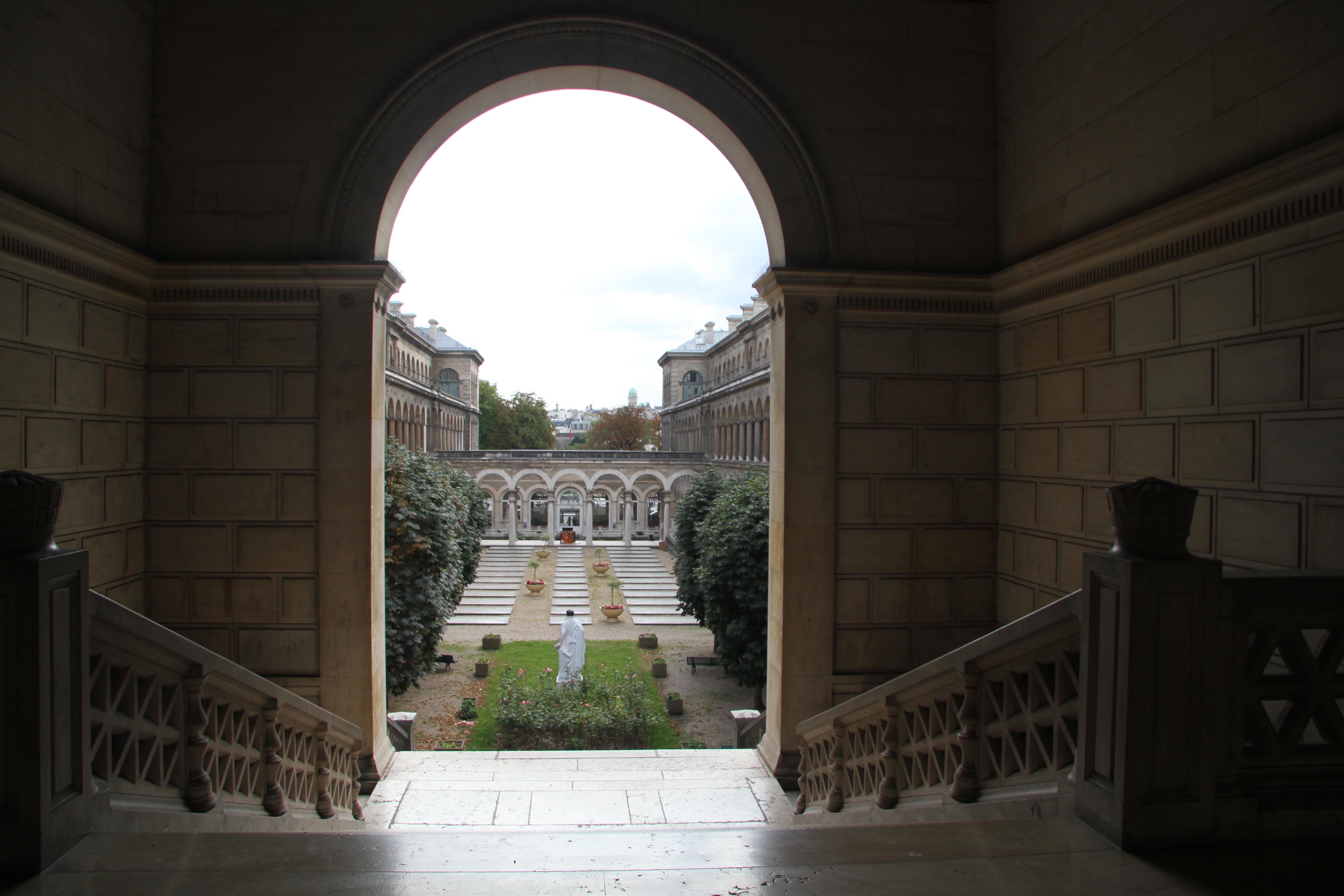 Vers l'interieur