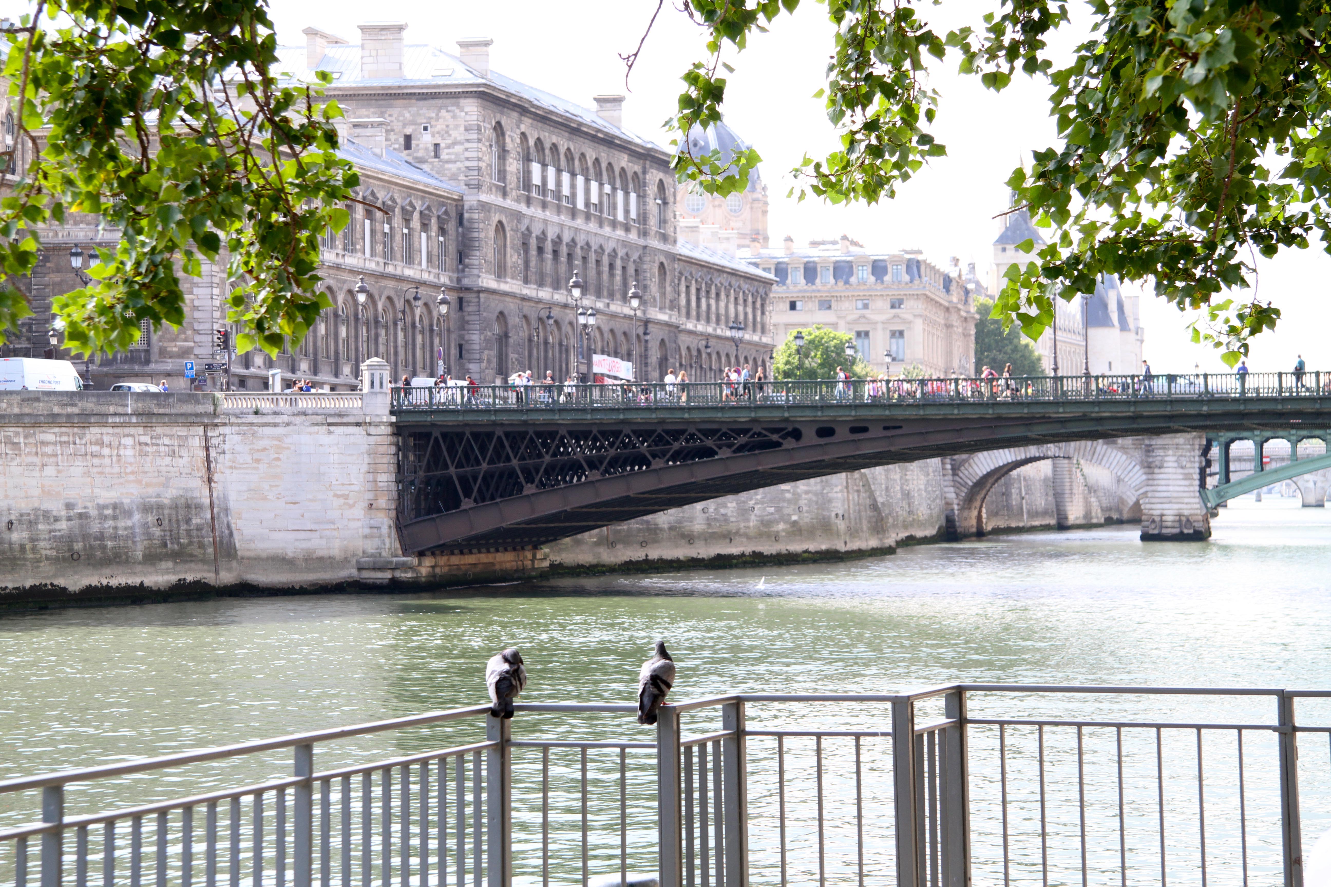 Vue de l'autre rive