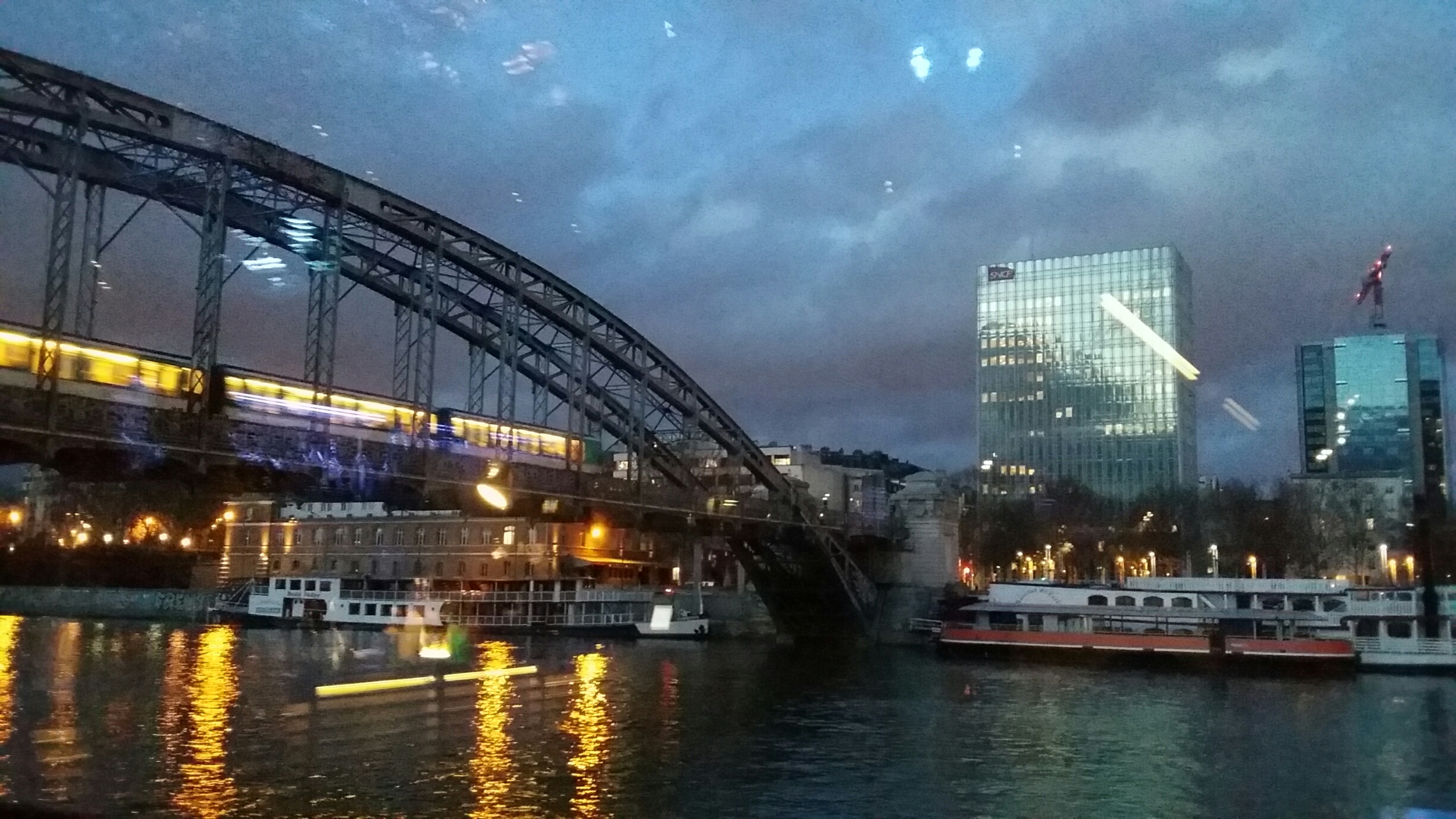 L ECLAIR DU METRO