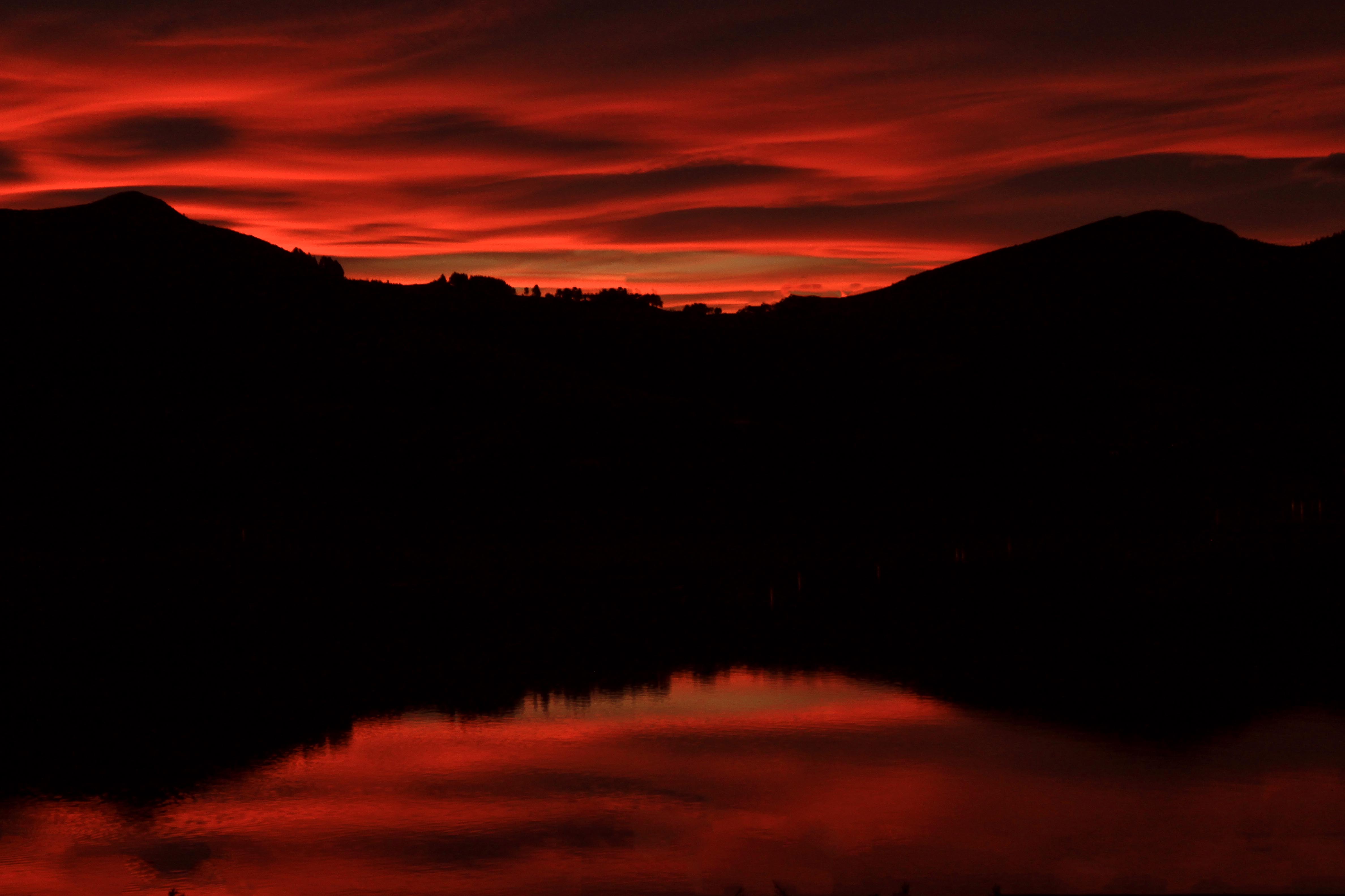 Between horizona