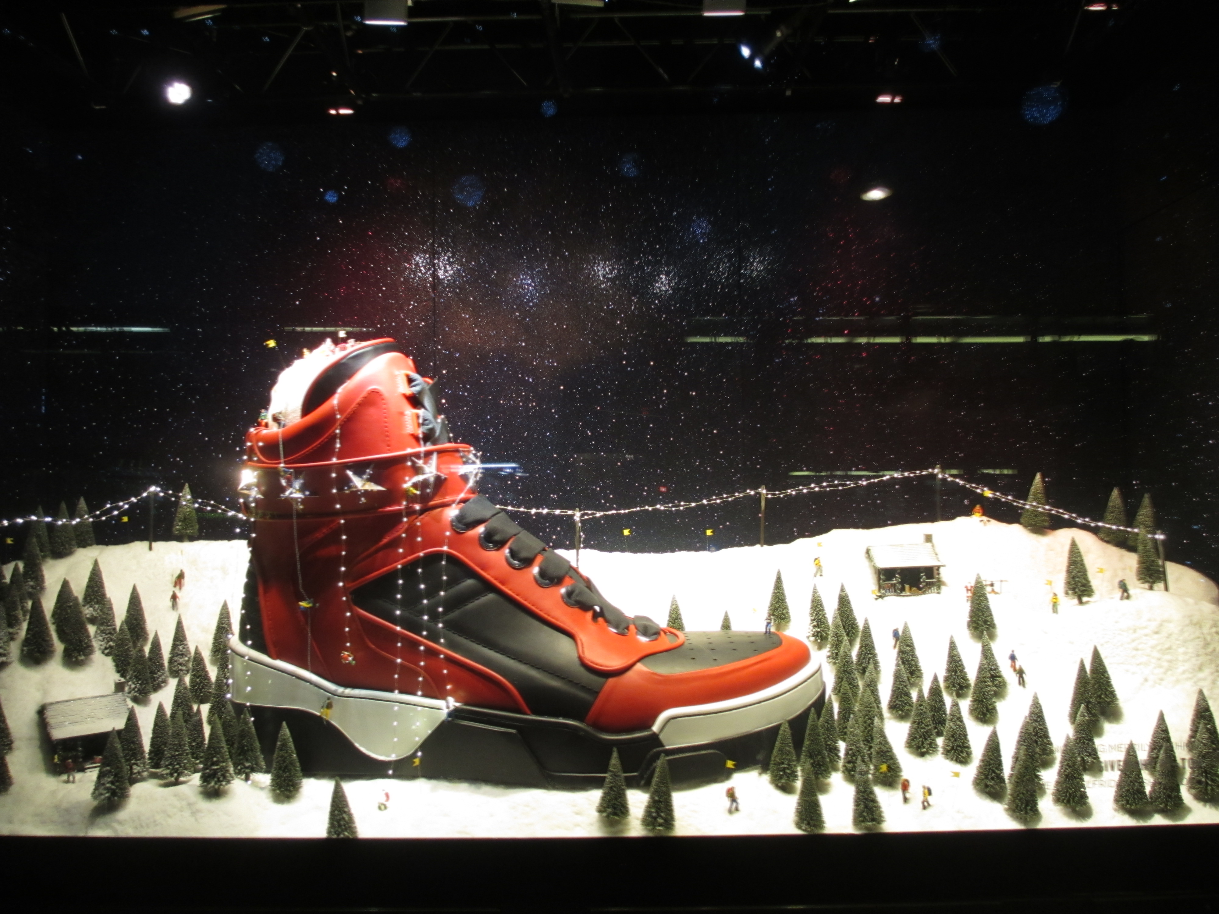 Selfridges vitrine