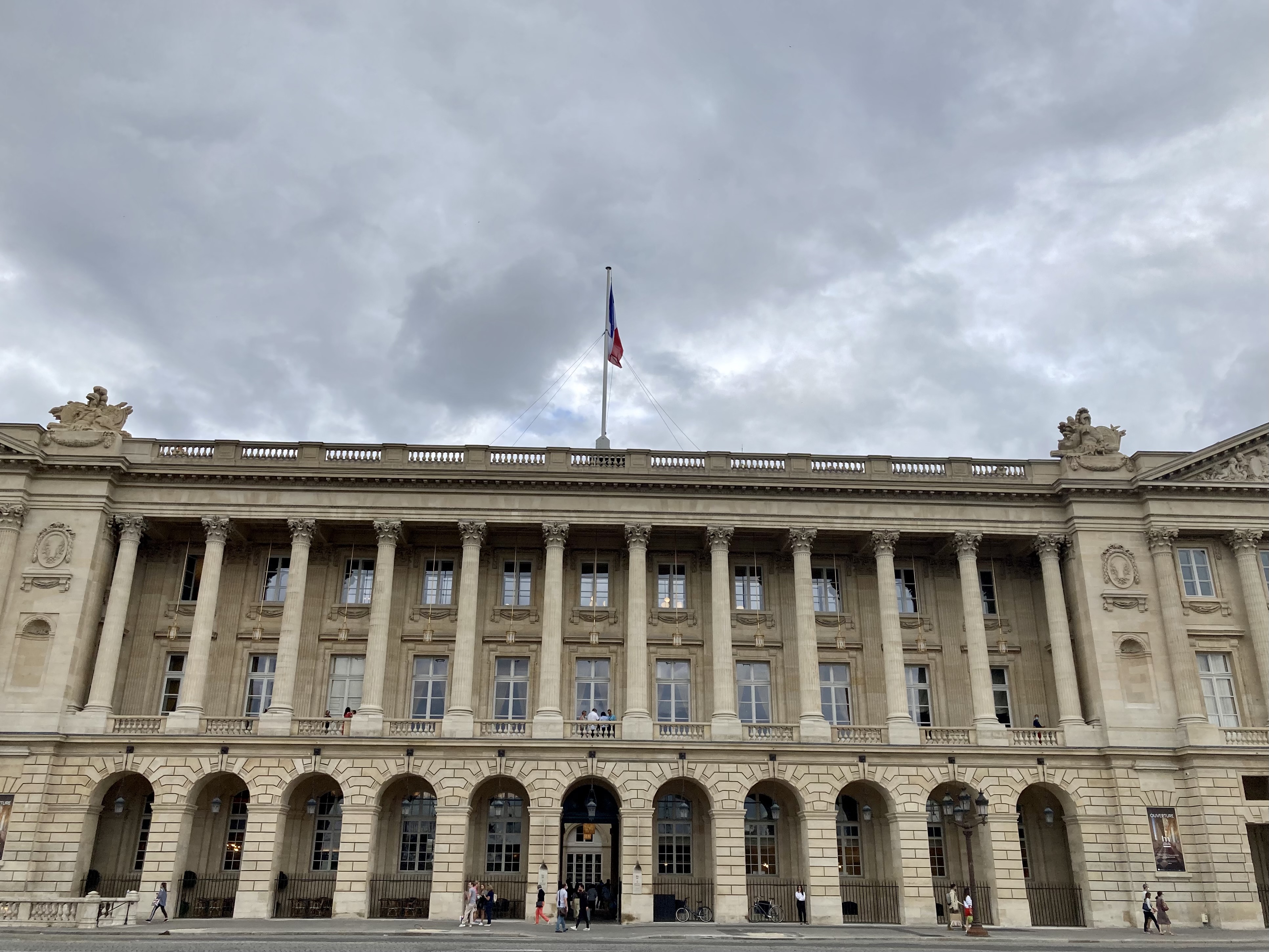 De la place de la Concorde