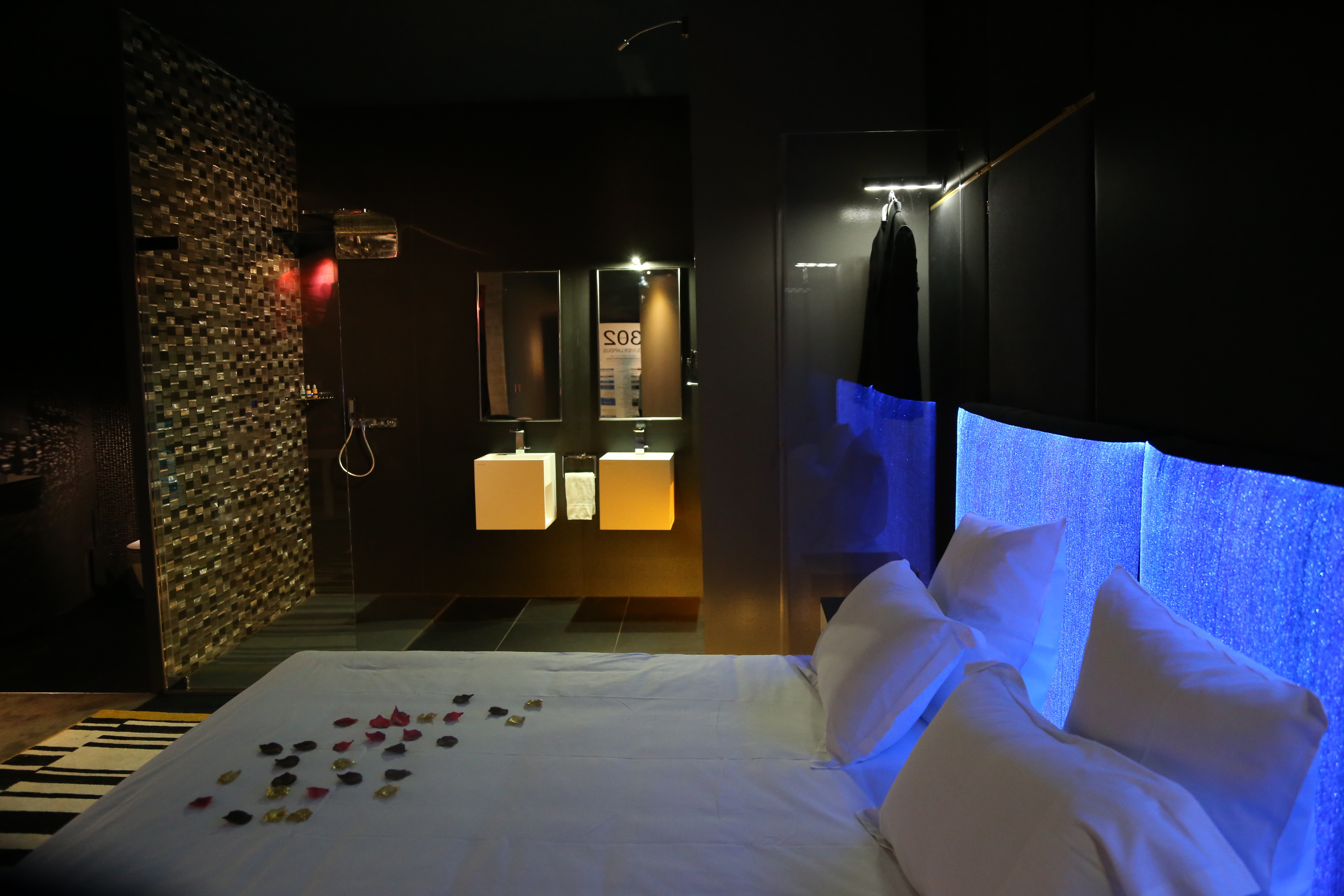 Suite 302  Photo: THM