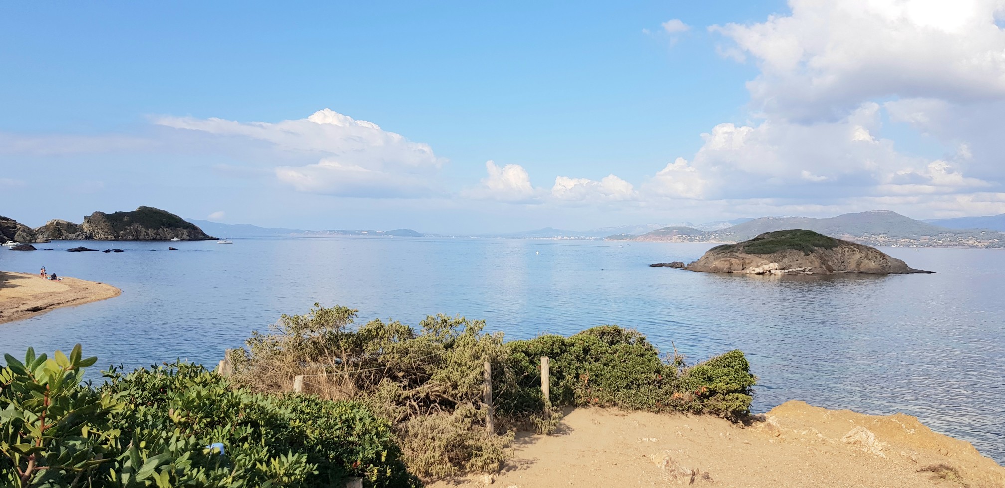 La vue de la maison de Bréhat par C Labbé