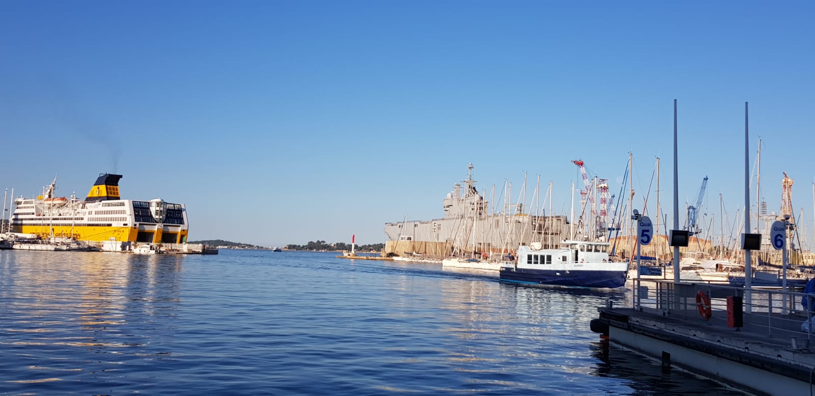 Entrée au port