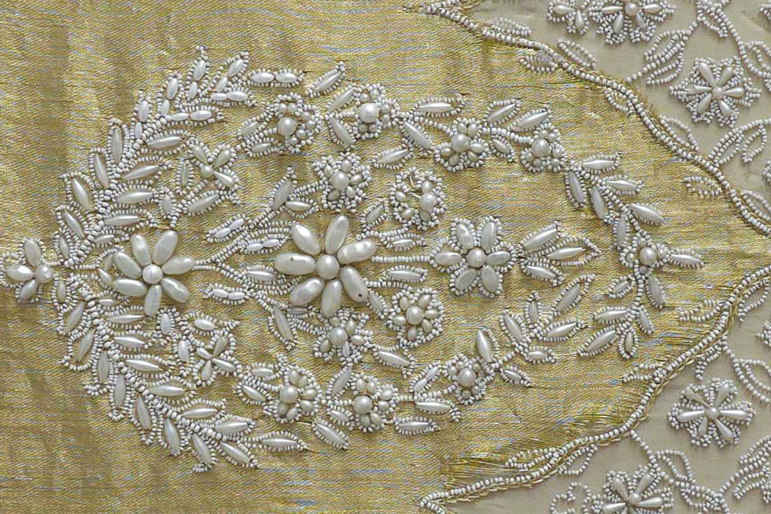 Broderie perlée