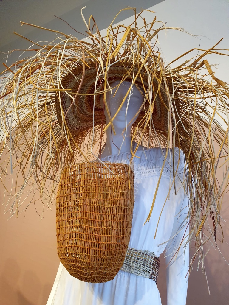 robe Julie Shaw