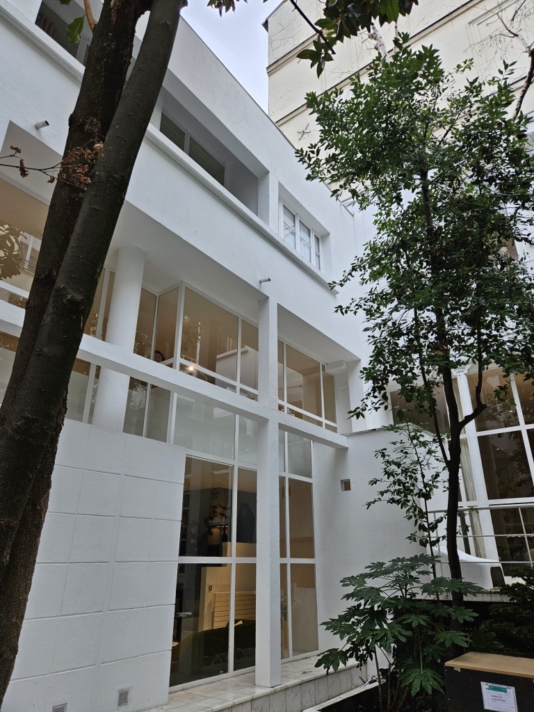 La maison et le jardin