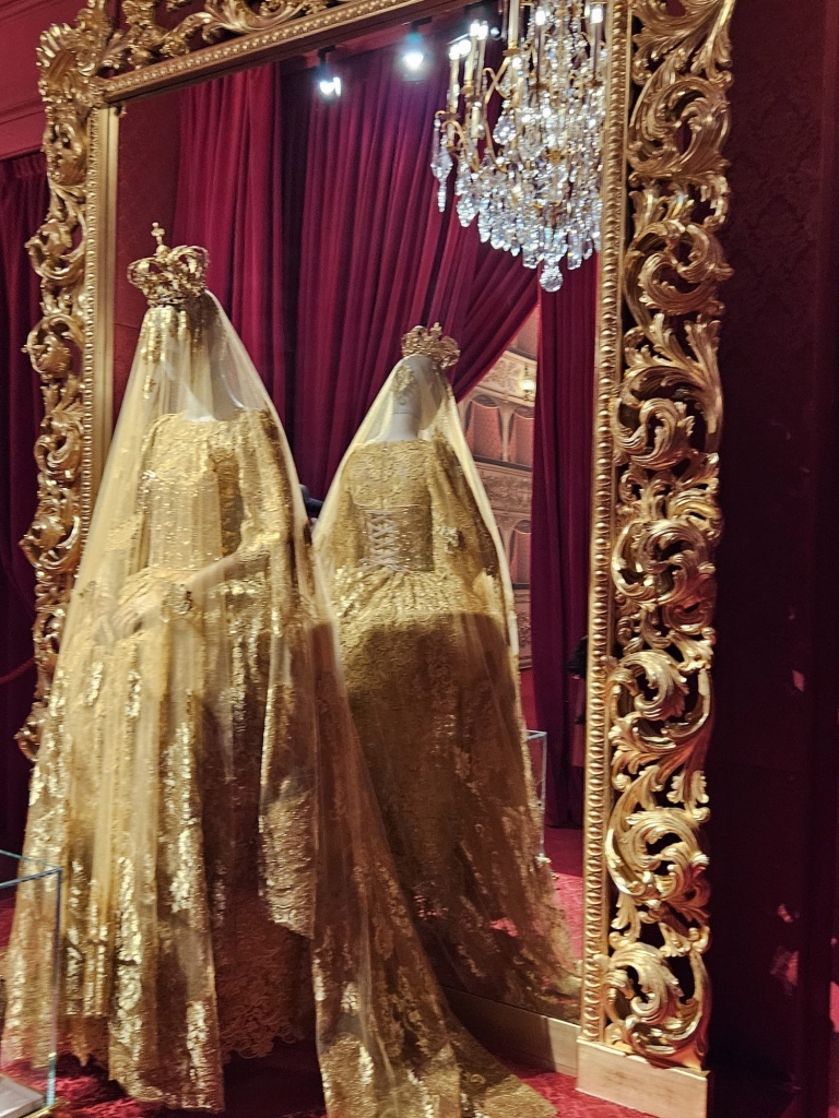 Room 12 La Madona d'or