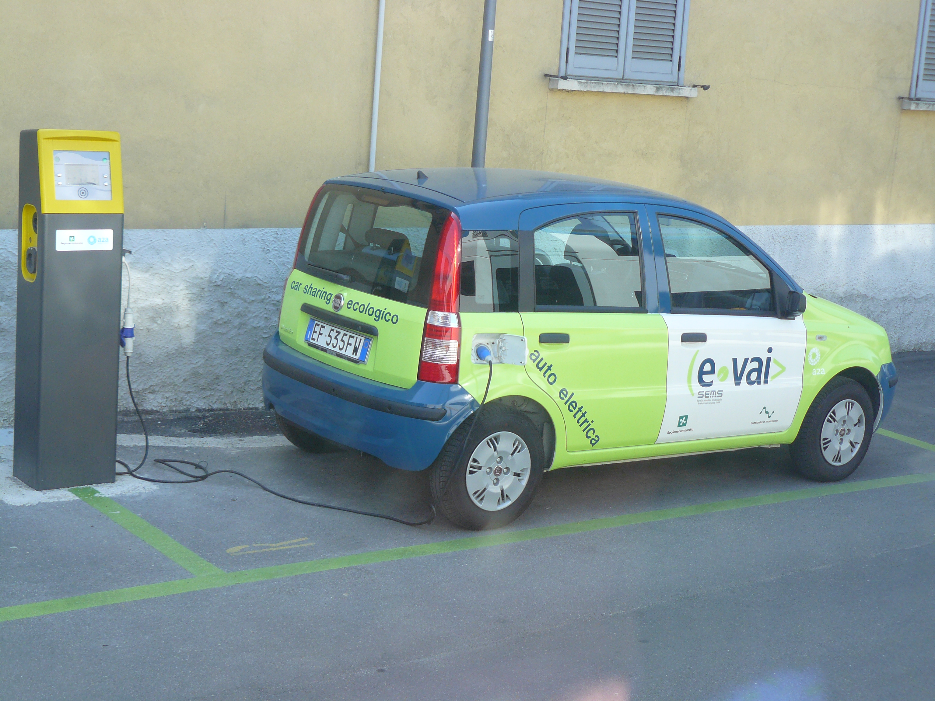 Borne de recharge electrique